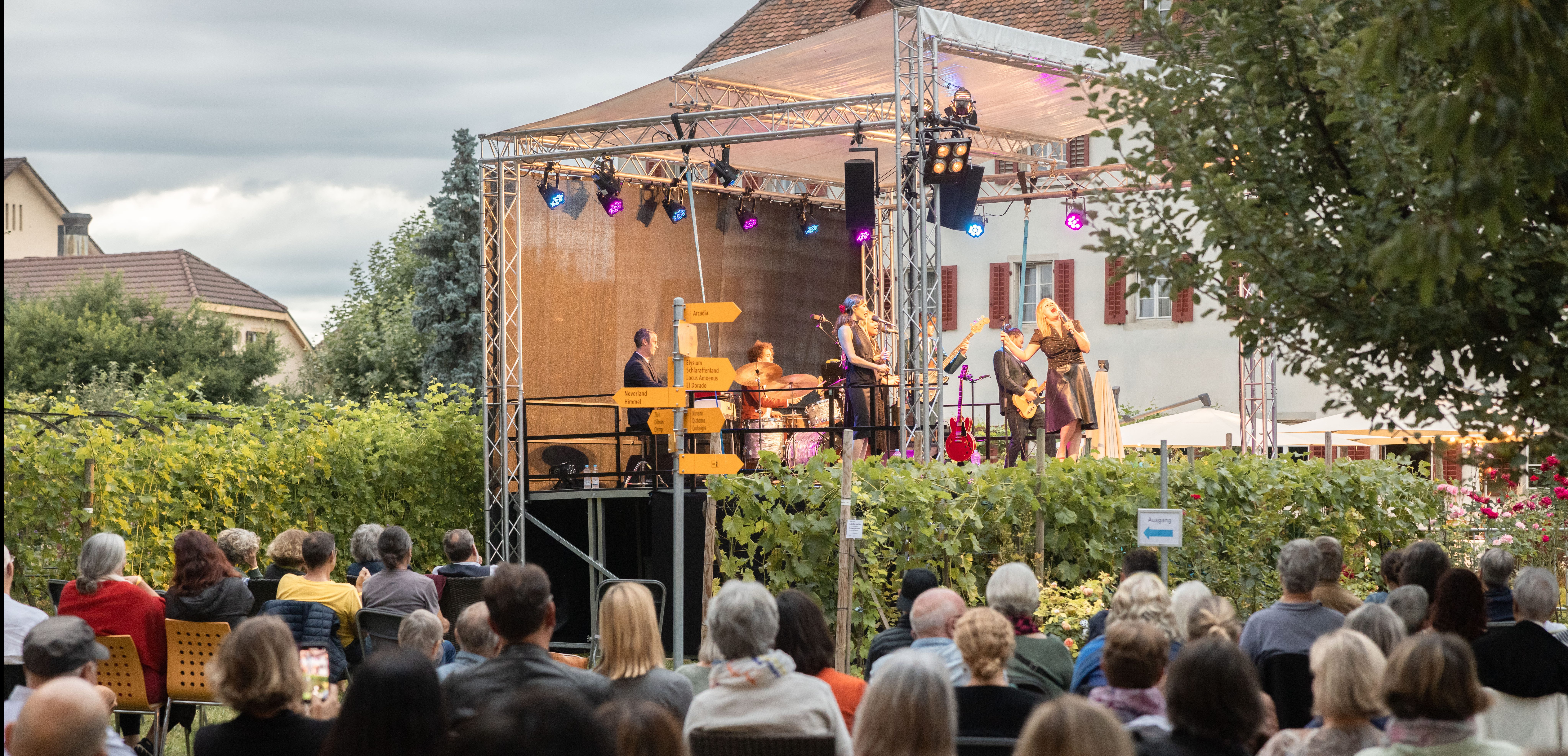 Open Air Festival im Klostergarten